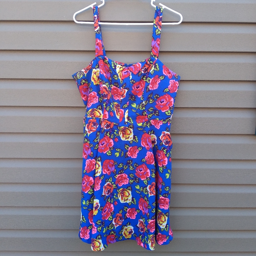 Forever 21+ 1x Floral Rose Sleeveless Dress
